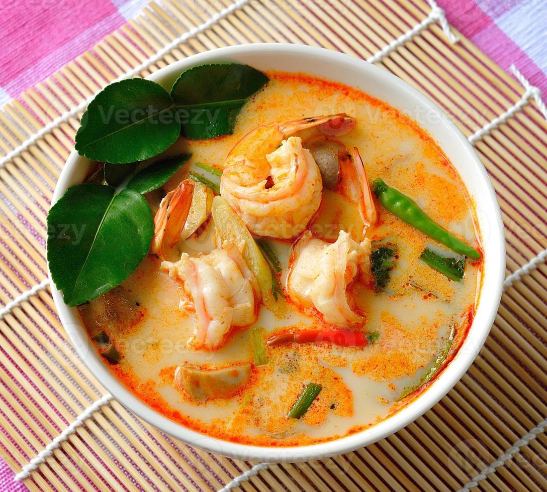 tom yam kung foto