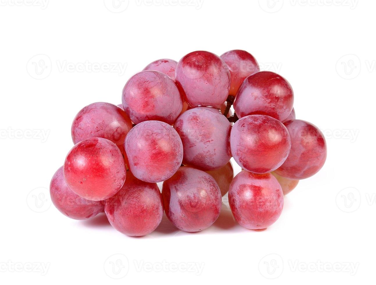 uvas isoladas sobre fundo branco foto