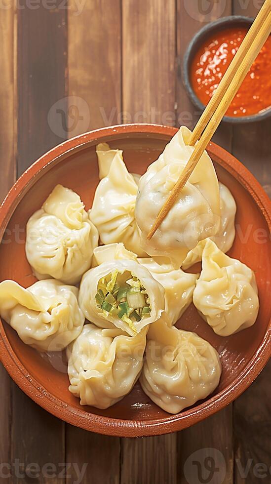 ai gerado delicioso manti dumplings arranjado belas em de madeira fundo vertical Móvel papel de parede foto