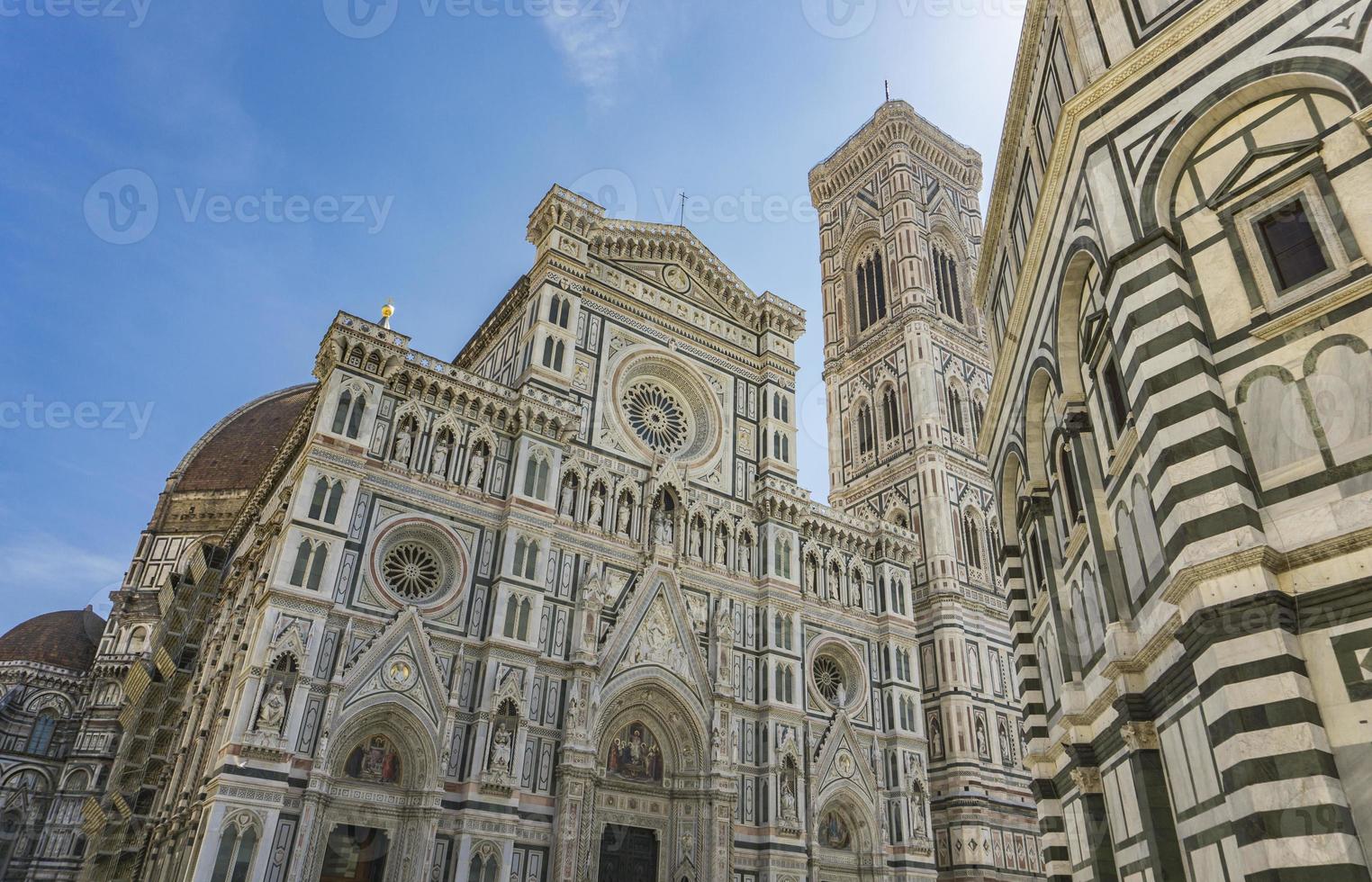 vista na catedral de florença na itália foto