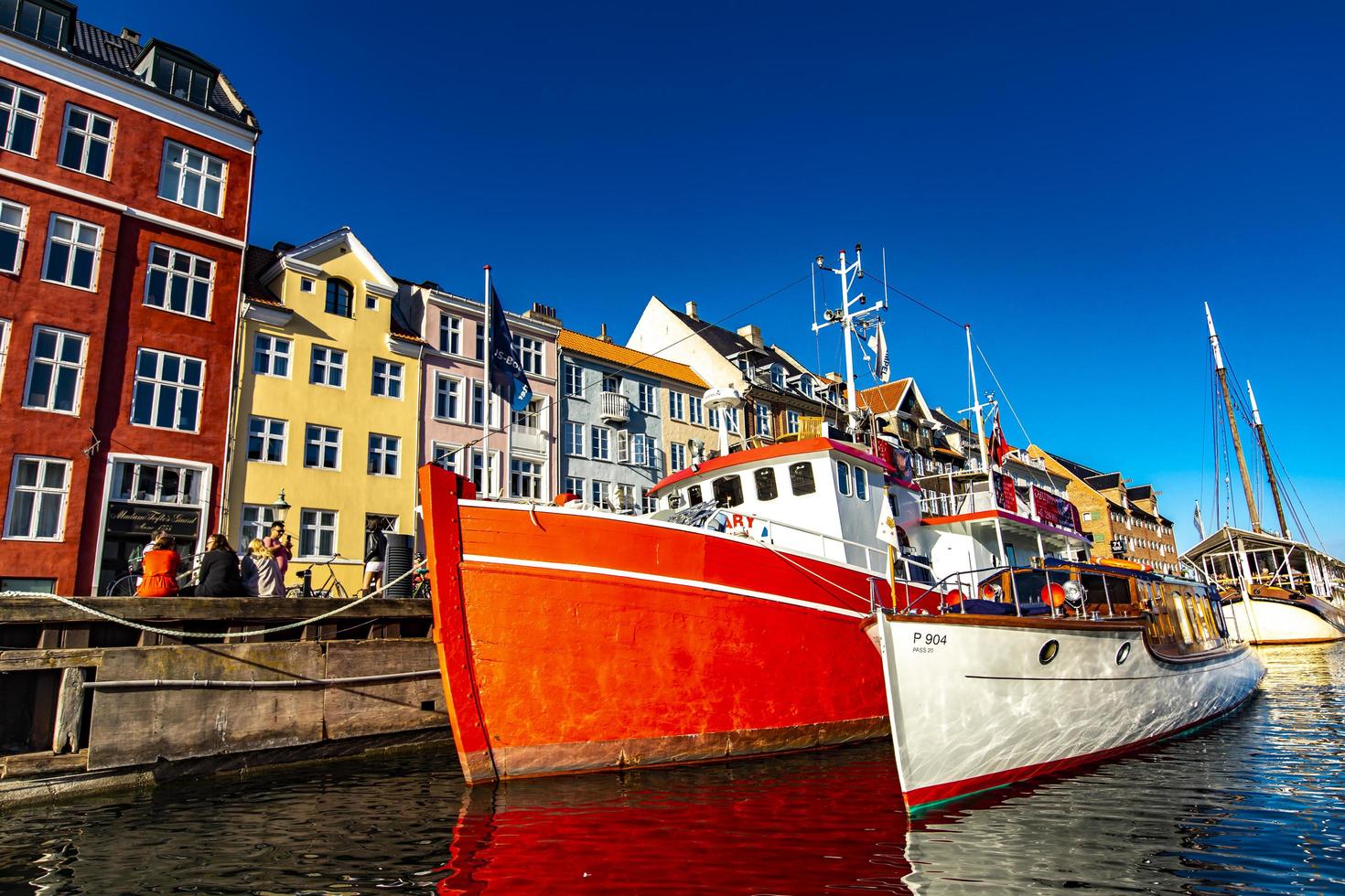 copenhagen, dinamarca, 13 de junho de 2018 - detalhe de nyhavn em copenhagen, dinamarca. nyhavn é uma zona portuária e de entretenimento do século 17 em copenhague. foto