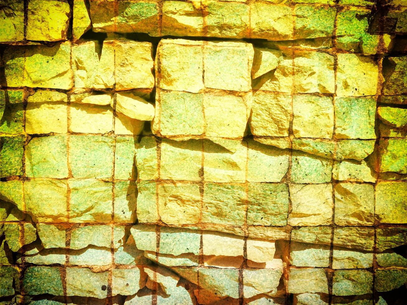 textura do amarelo pedra dentro a jardim foto