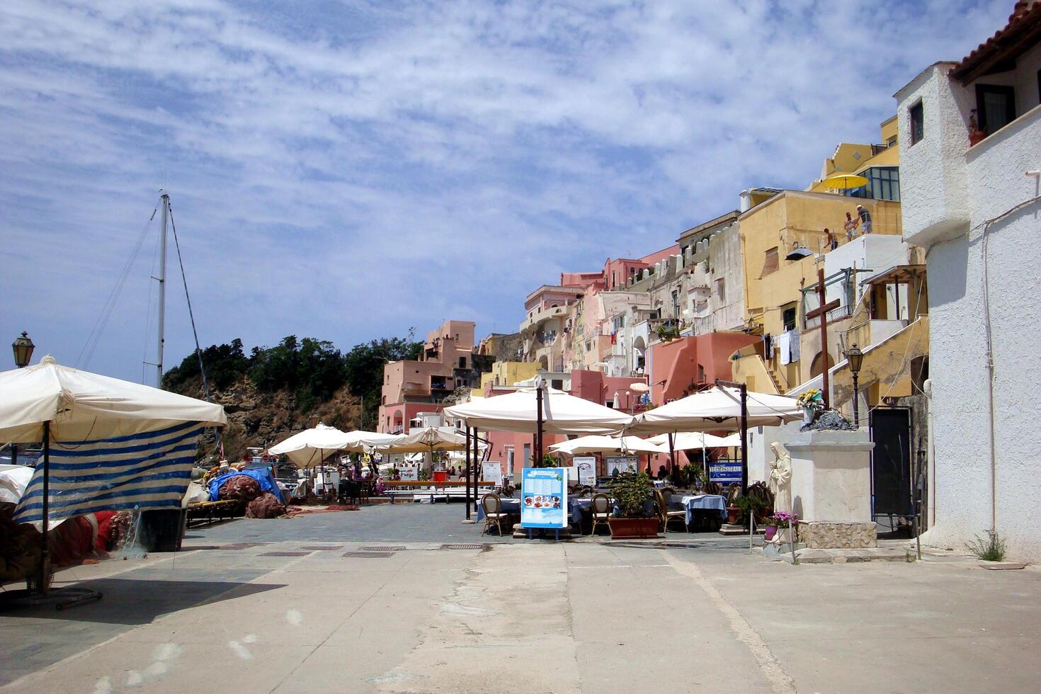 prócida, por aí a ilha., durante a verão. foto