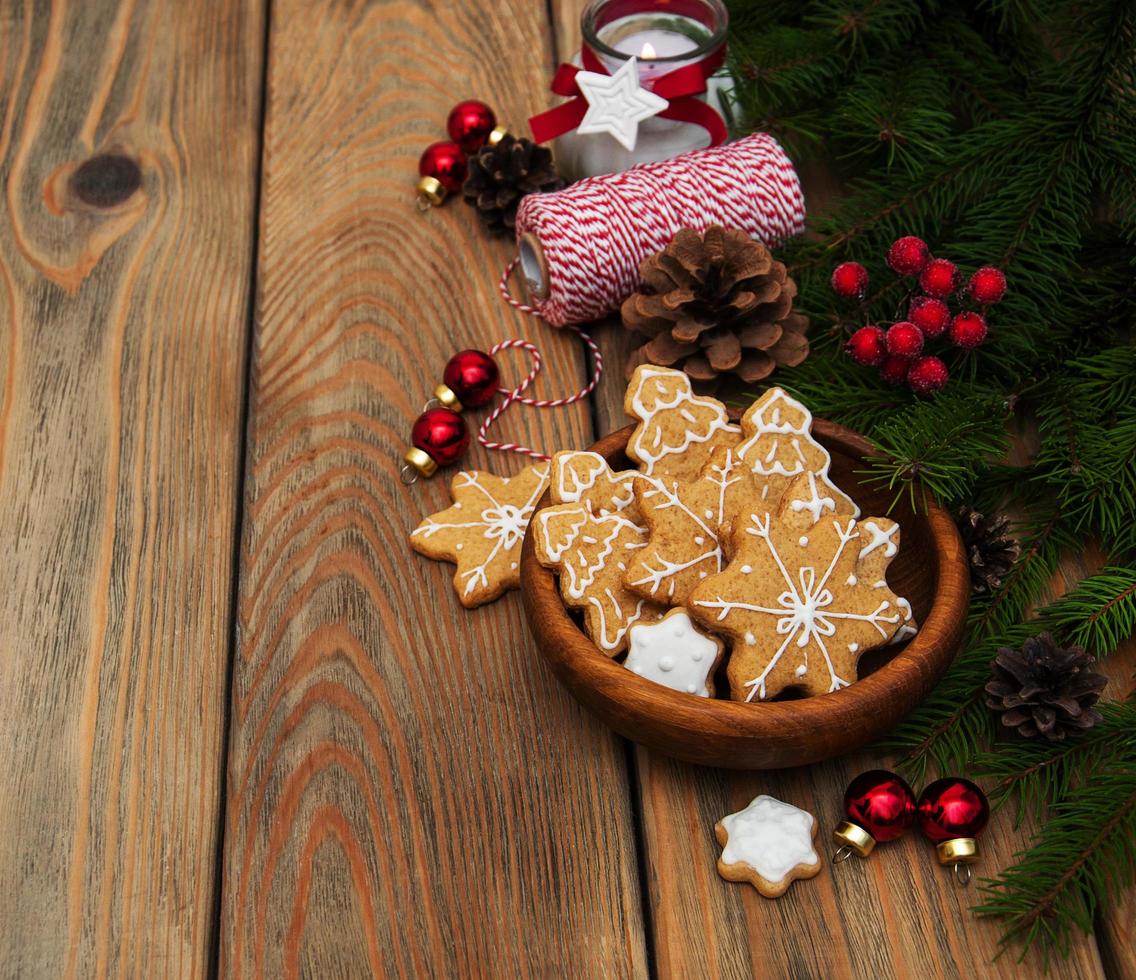 biscoitos de gengibre e mel de natal foto