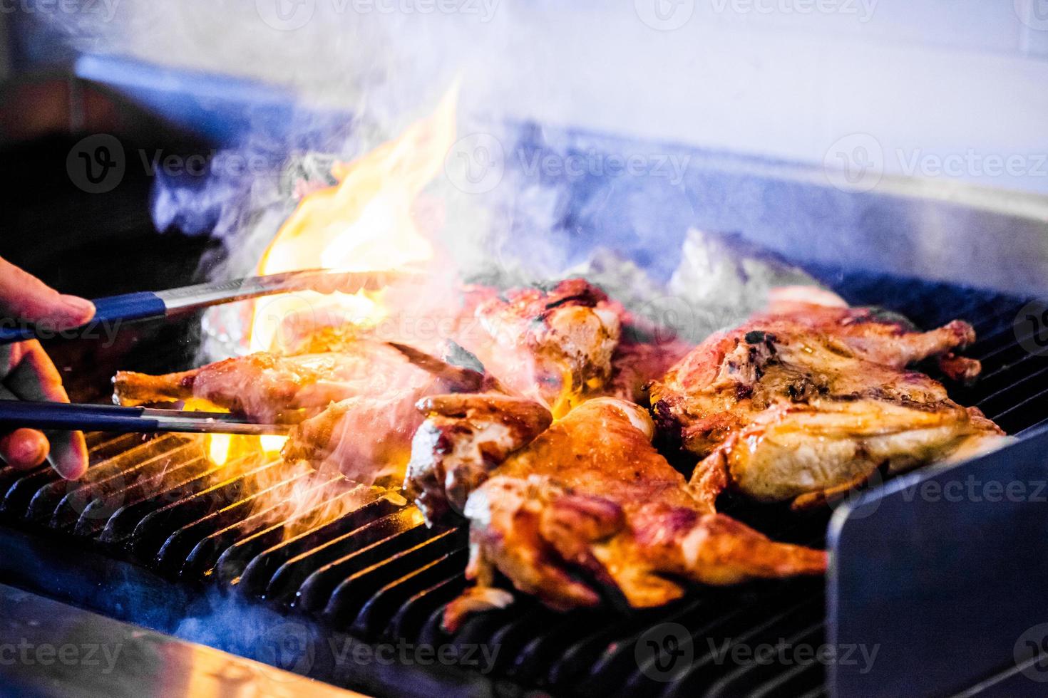 frango português na grelha foto