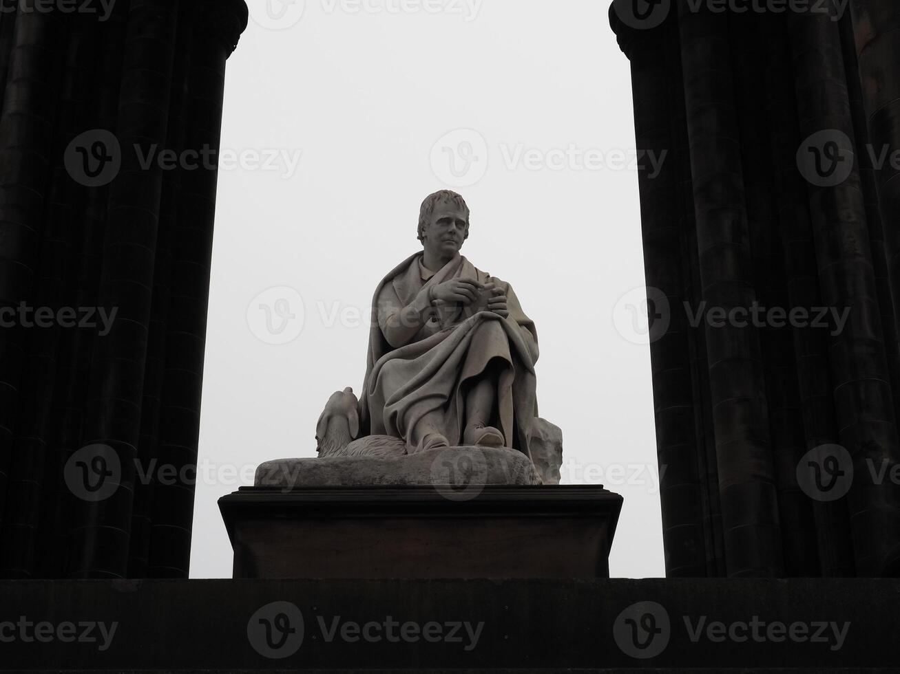 Scott monumento dentro Edimburgo foto