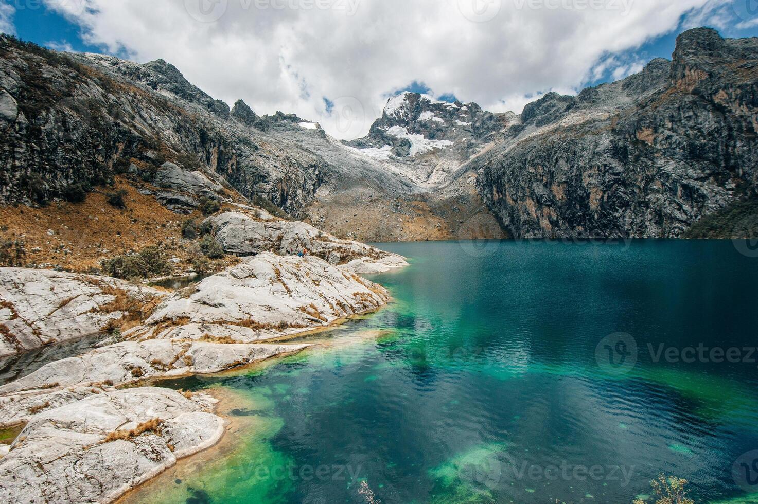 nunca churup cume e lagoa, huascaran nacional parque dentro a andes, sul América. foto