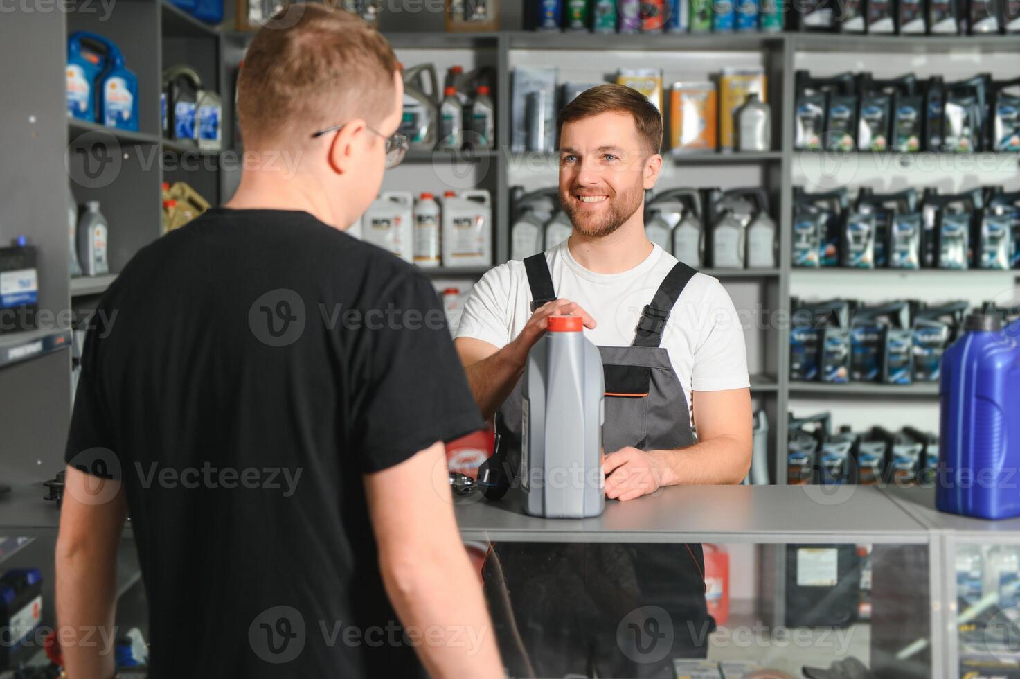 a vendedor Selecione% s Novo carro reparar partes para a cliente foto