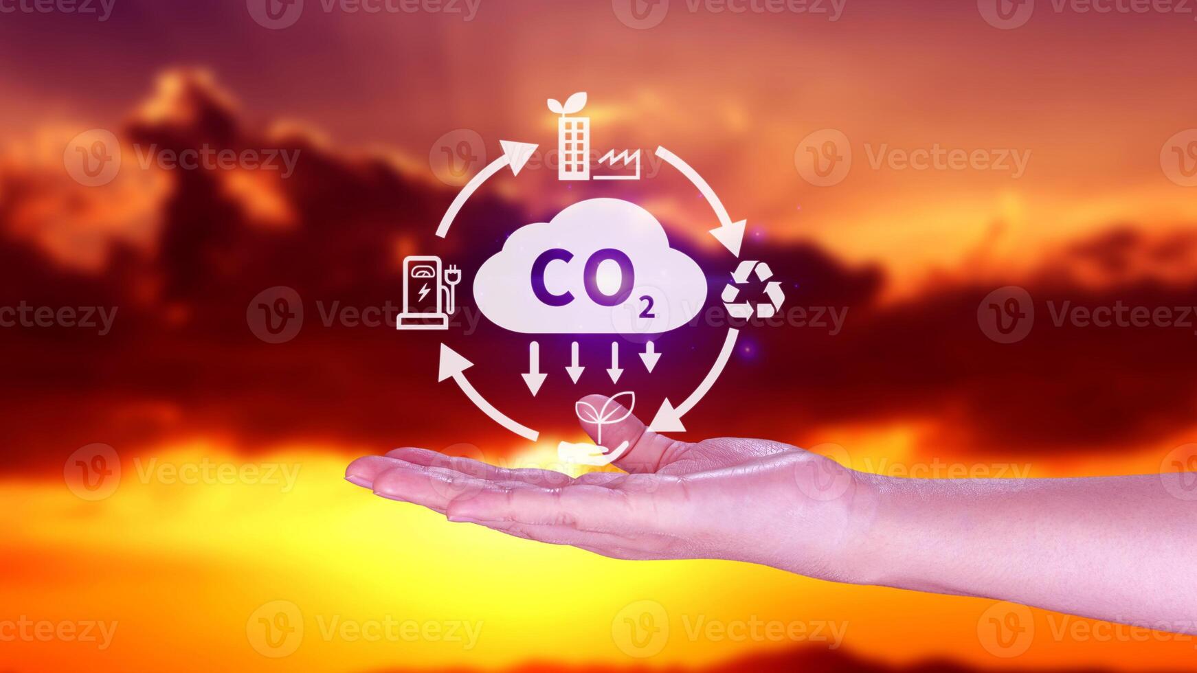 mão segurando co2 reduzindo virtual ícone para diminuir carbono dióxido emissão, carbono pegada e carbono crédito para limite global aquecimento a partir de bio clima mudança conceito. foto