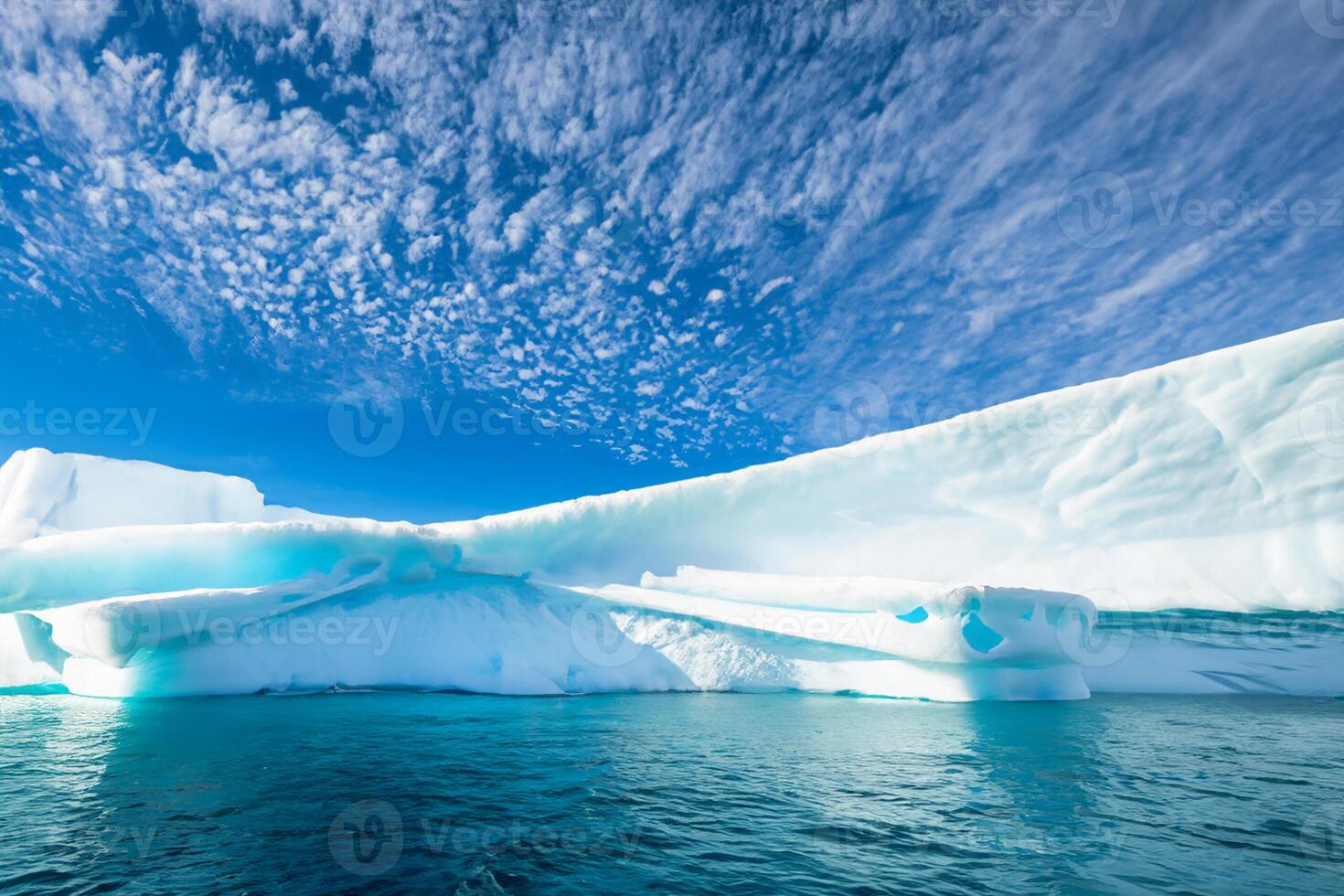 majestoso gelo falésias coroado de uma legal atmosfera, emoldurado de a lindo mar e céu, conjuração uma harmonioso panorama do da natureza gelado grandeza e oceânico esplendor foto