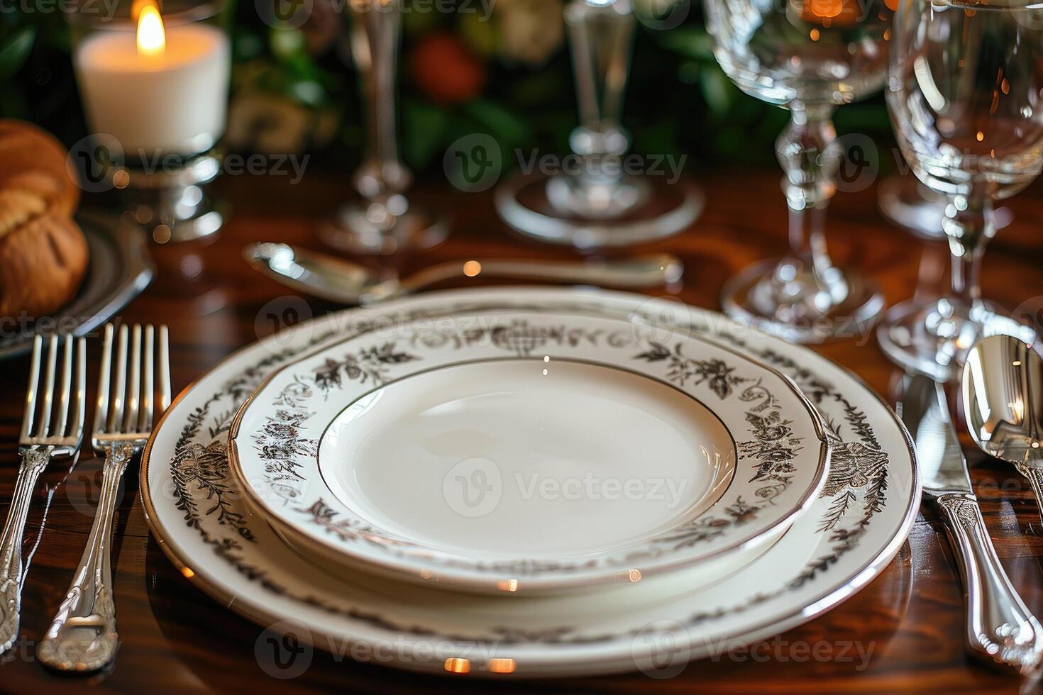 uma jantar prato e talheres para uma Casamento às uma luxo hotel publicidade Comida fotografia foto