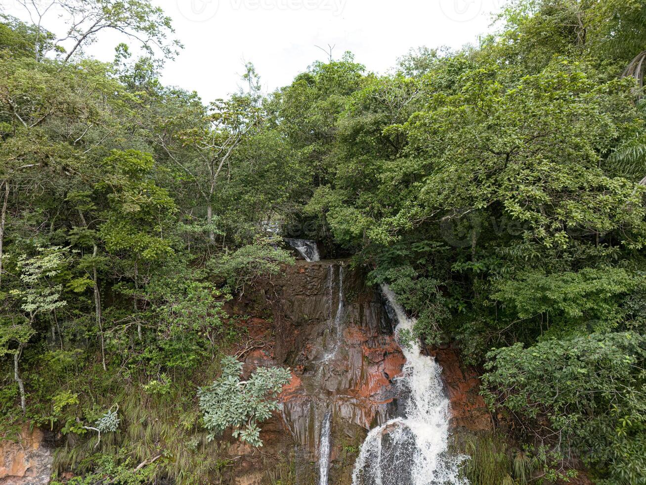 cascata cachoeira Faz socorro natural turista local dentro Cassilândia foto