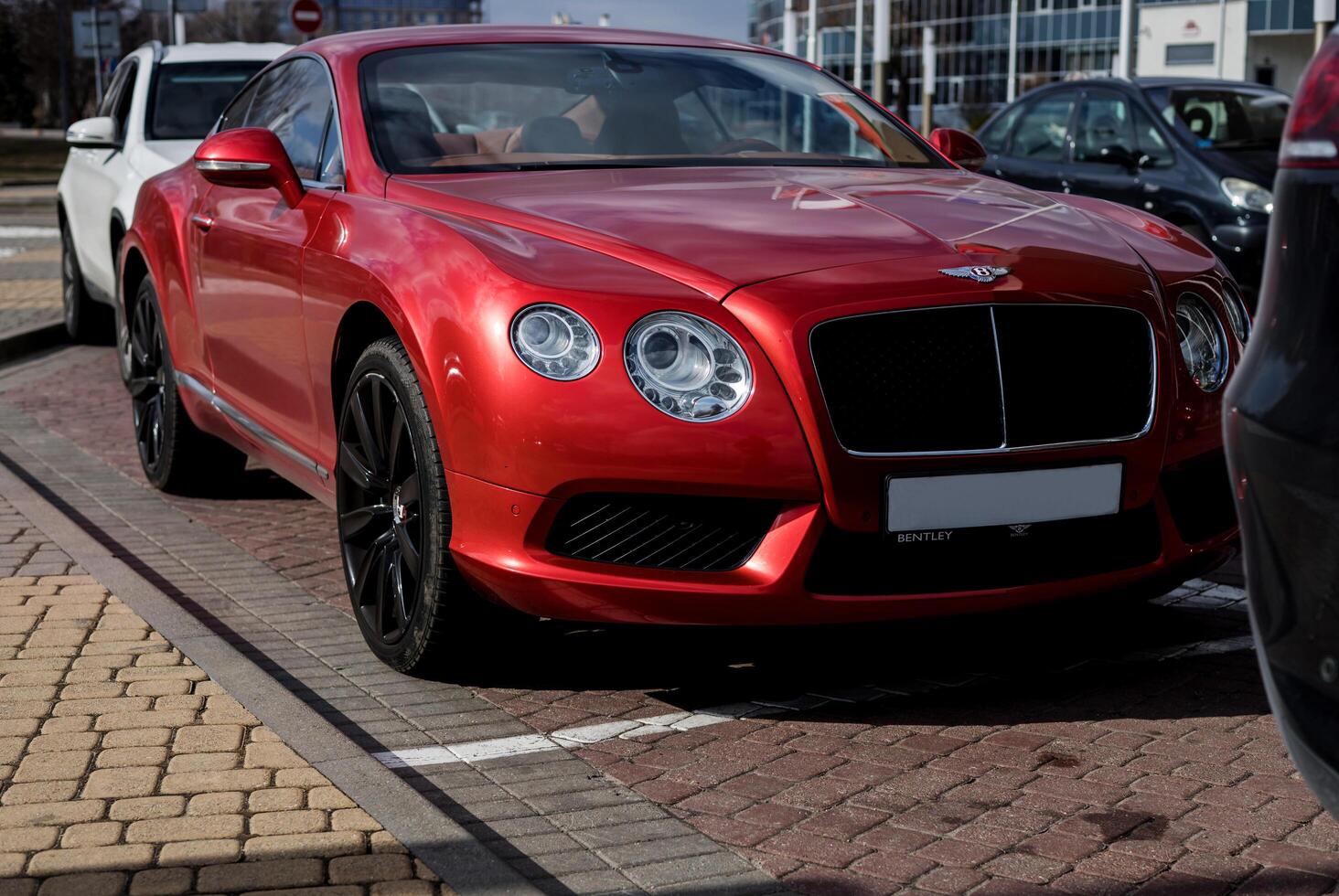 Minsk, bielorrússia, abril 17, 2024 - Bentley continental gt foto