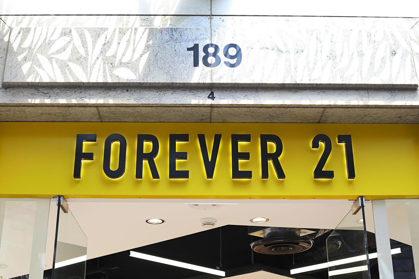 Sydney, Austrália, 23 de janeiro de 2017 - detalhe da loja forever 21 em Sydney, Austrália. forever 21 é um varejista americano de fast fashion fundado em 1984. foto