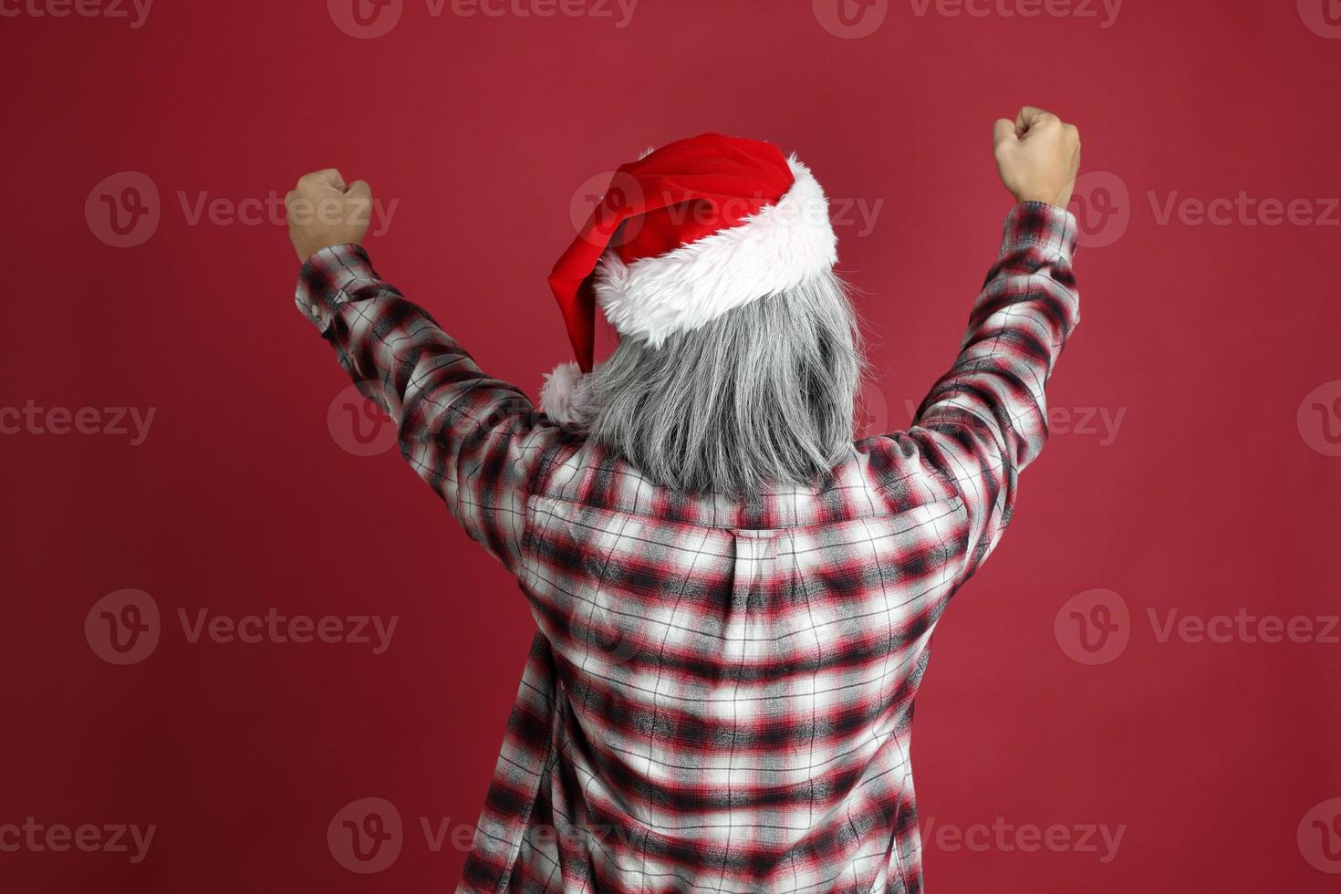 homem na temporada de natal foto