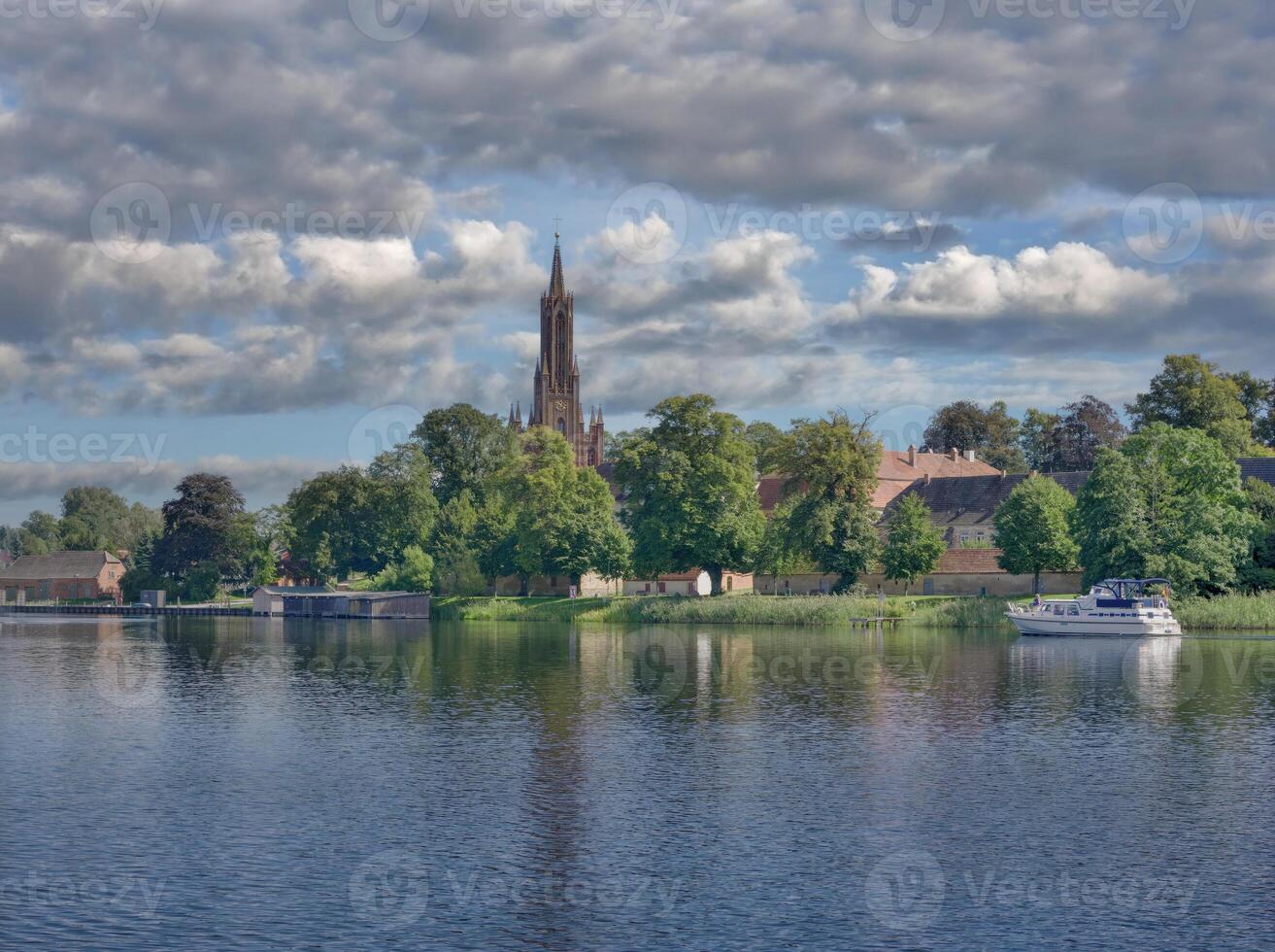 malchow Além disso chamado inselstadt Malchow, Mecklenburg lago distrito, Mecklemburgo-Pomerânia Ocidental, Alemanha foto