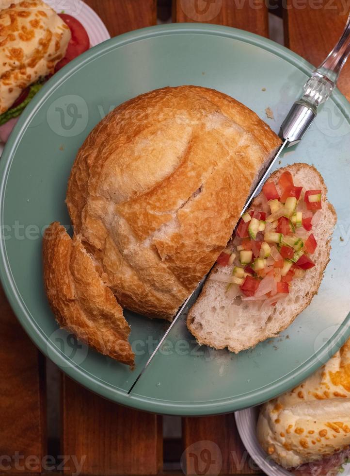 pão italiano redondo foto