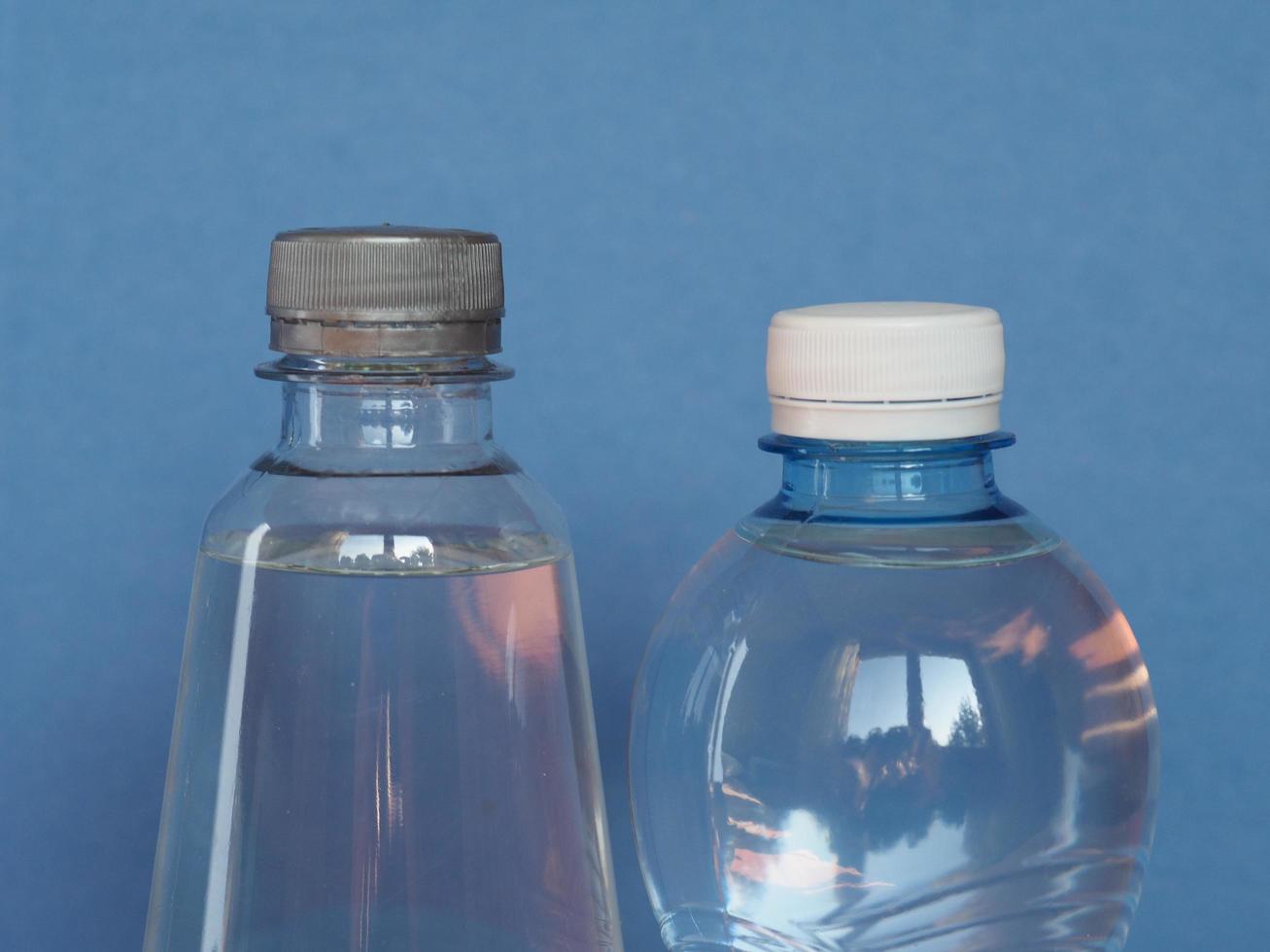 garrafas de água foto