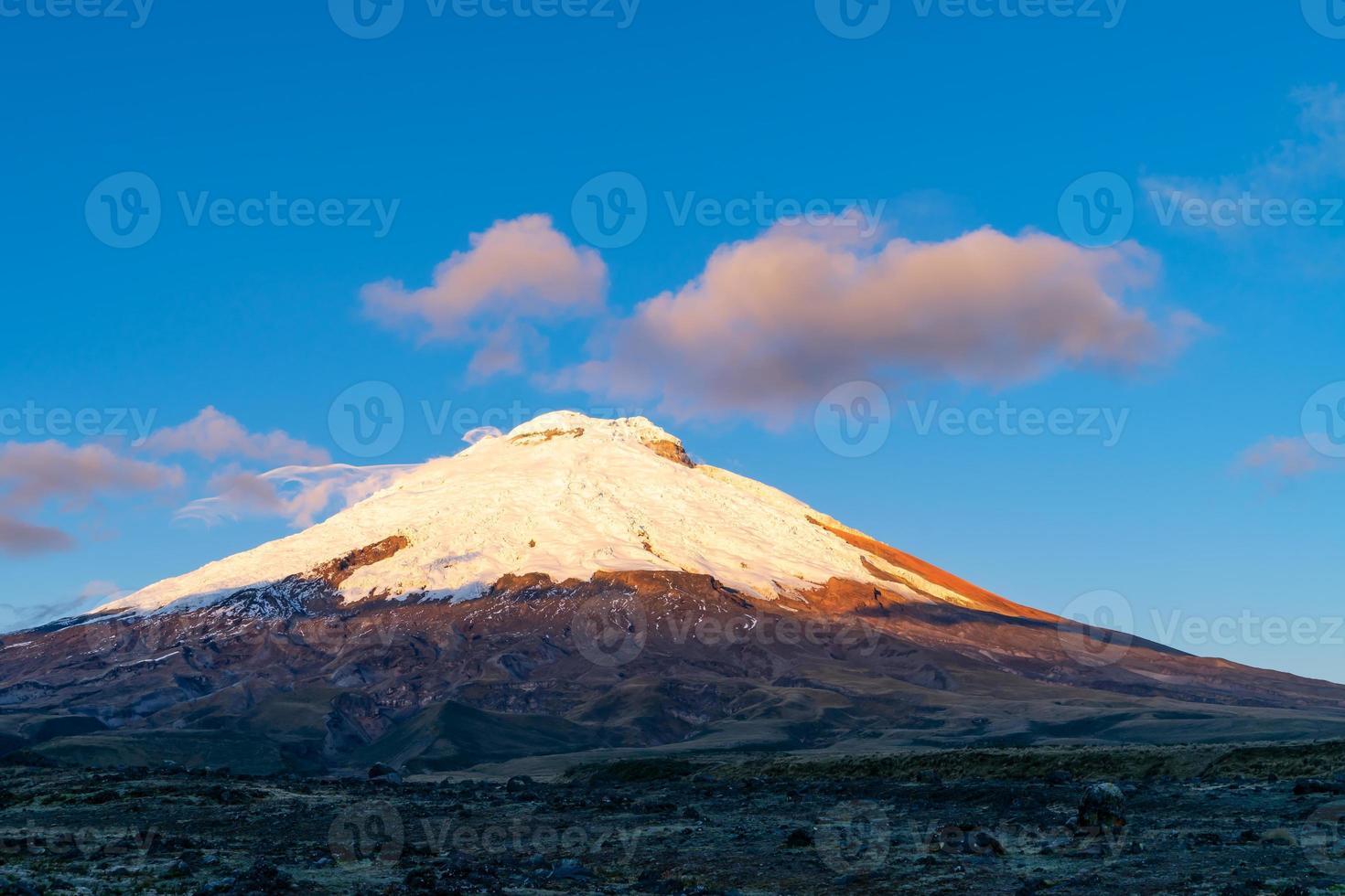 vulcão cotopaxi, equador foto