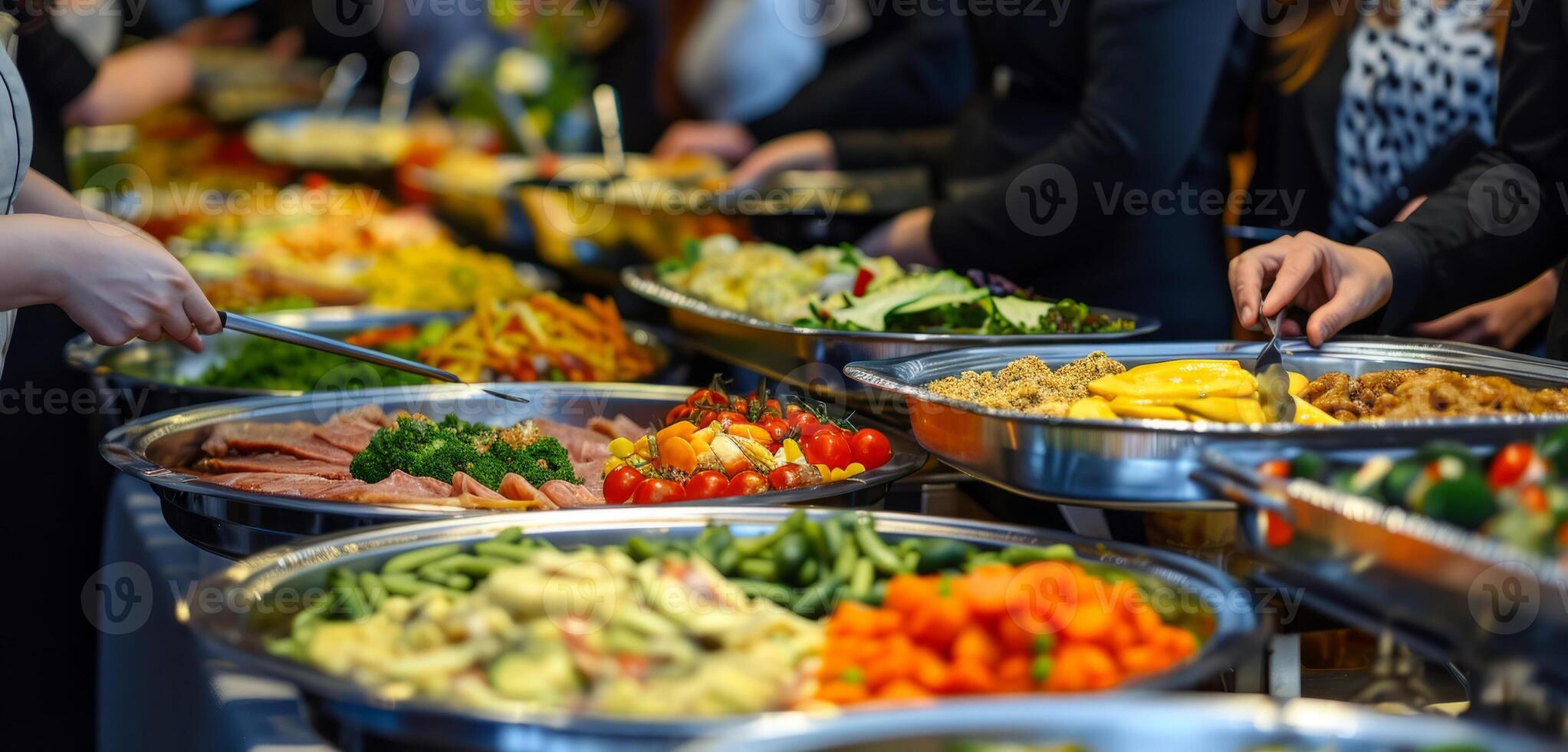 grupo bufê refeições dentro uma restaurante foto