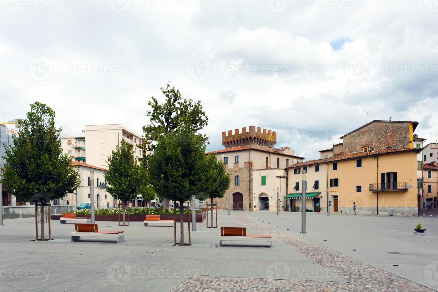 Centro quadrado dentro motevarchi - Toscana - Itália foto