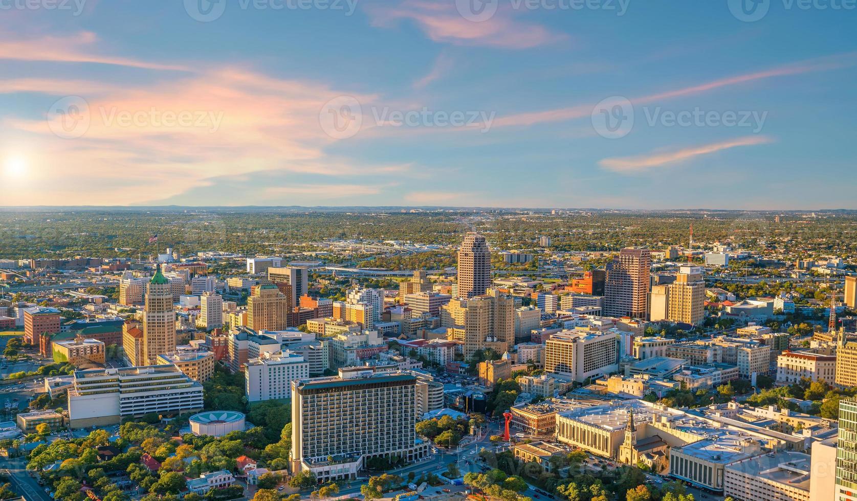 paisagem urbana do centro de san antonio no texas, eua foto