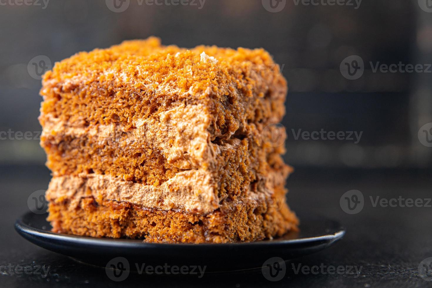 biscoito bolo de mel com sobremesa doce de creme foto