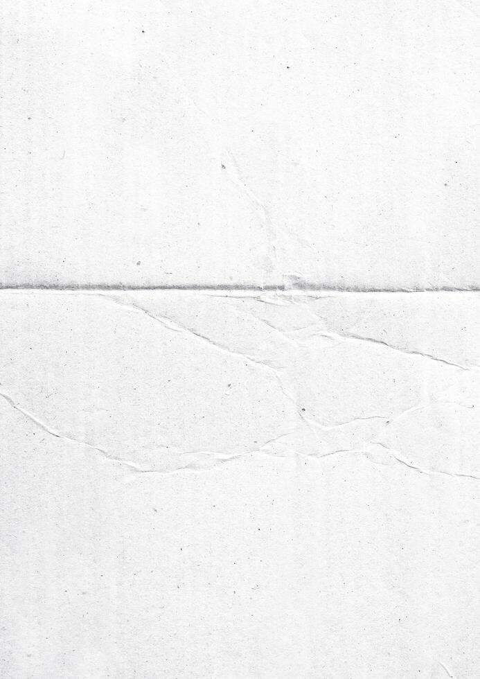 papel dobrado para textura de pôster. modelo de papel amassado e enrugado branco em branco para segundo plano. papel cheio de poeira para sobreposição foto