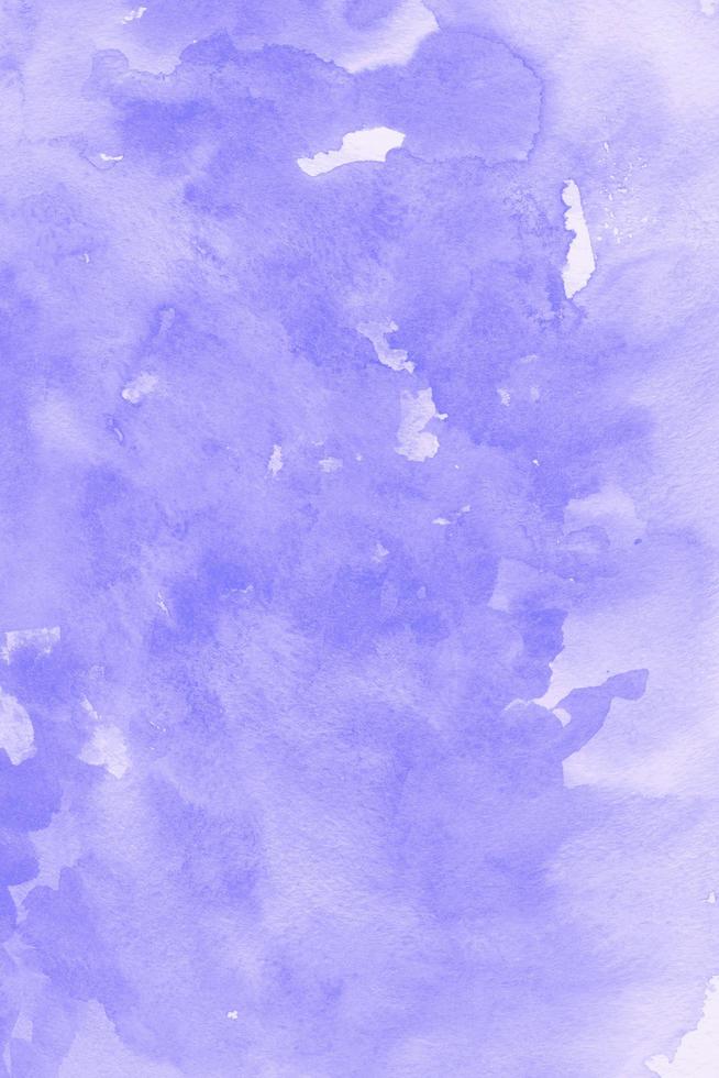 ilustração de um fundo aquarela com azul arroxeado em branco e uma textura natural abstrata para um papel de parede foto