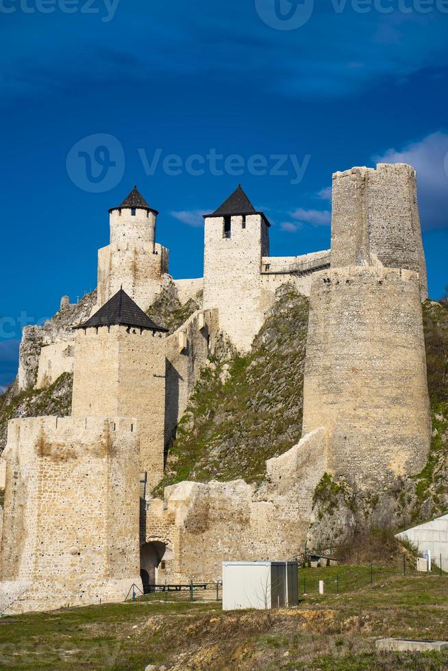 Fortaleza Golubac na Sérvia foto