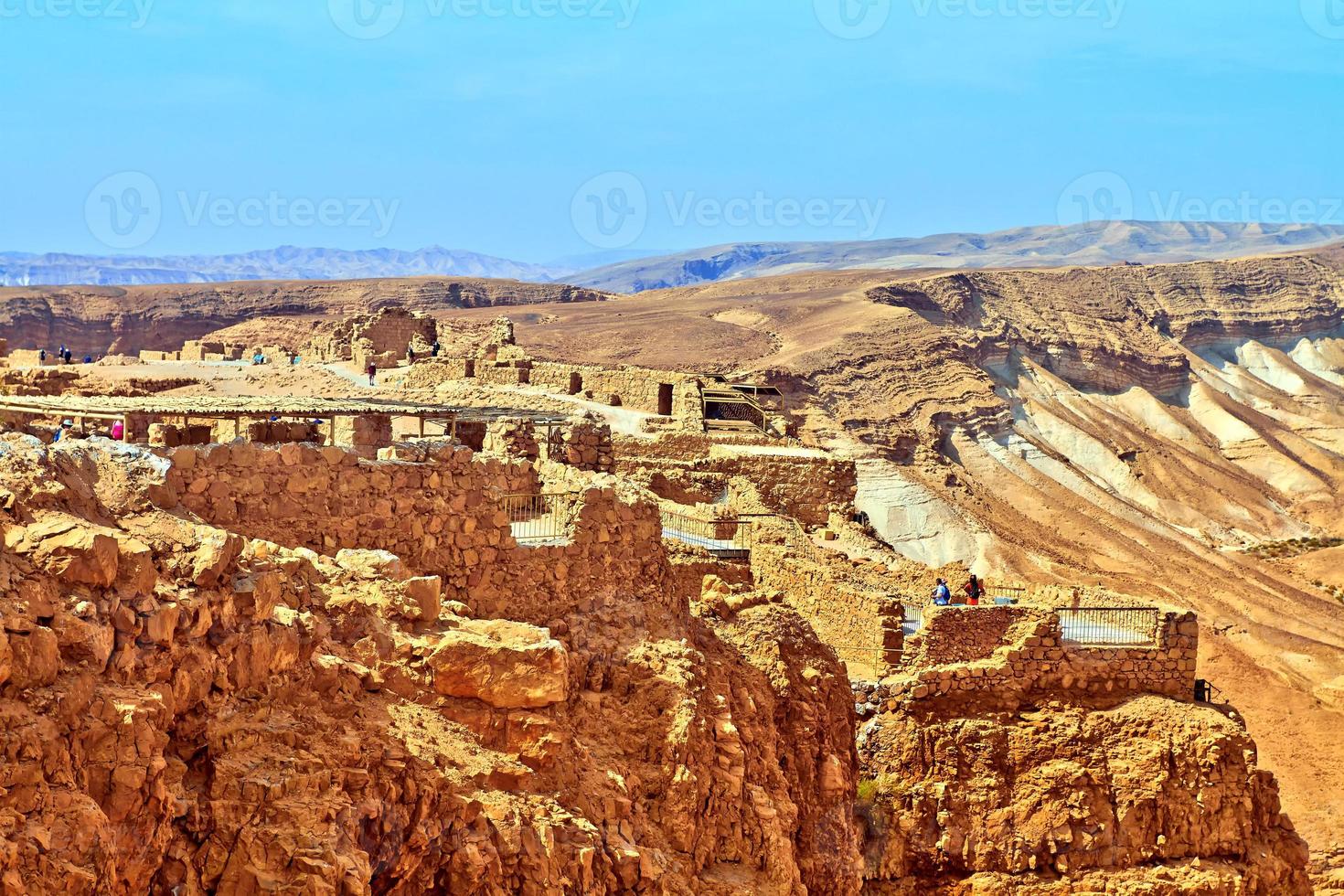 vista da fortaleza de masada, israel. é uma antiga fortificação no distrito ao sul de israel foto