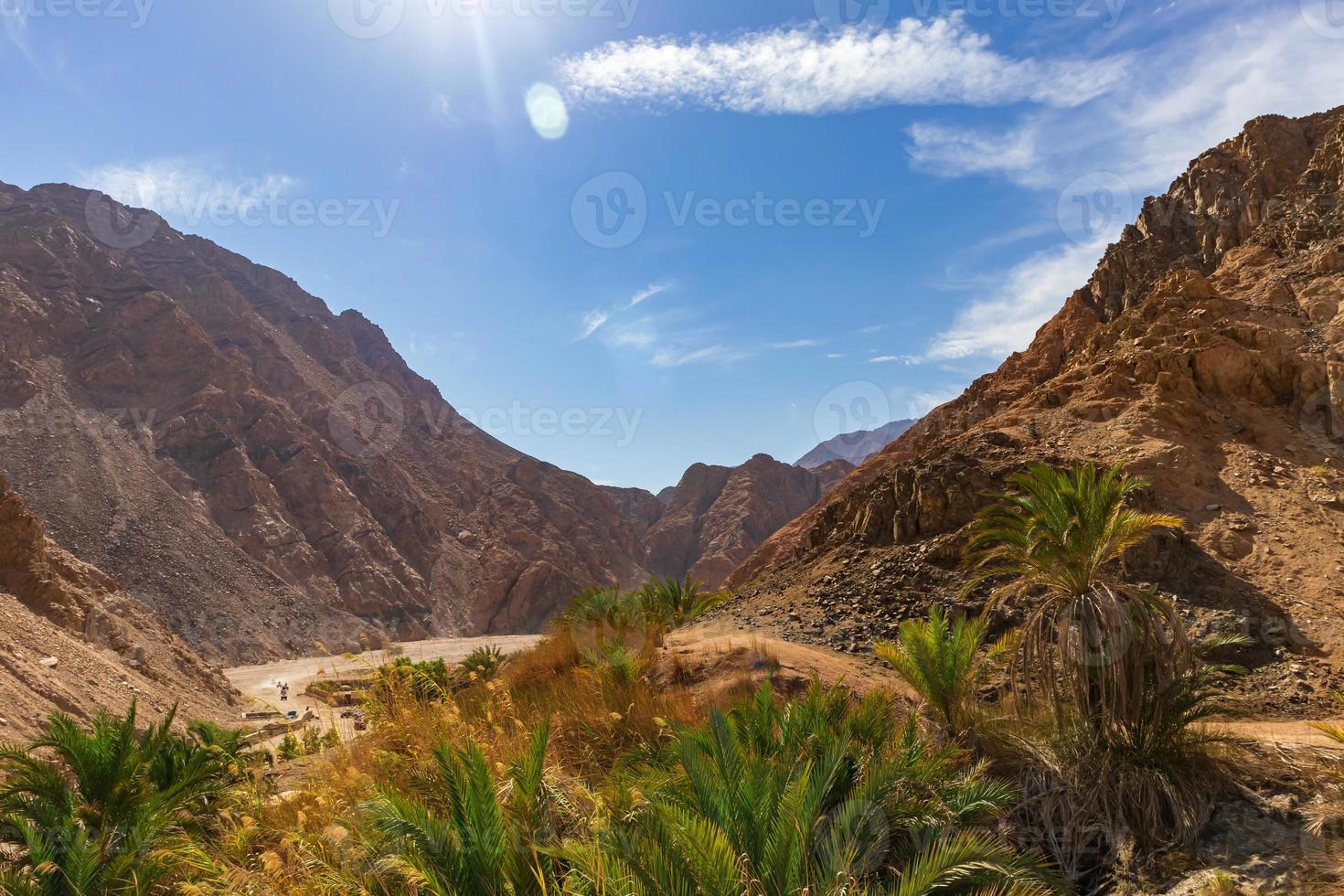 paisagem de montanhas no sinai egito foto