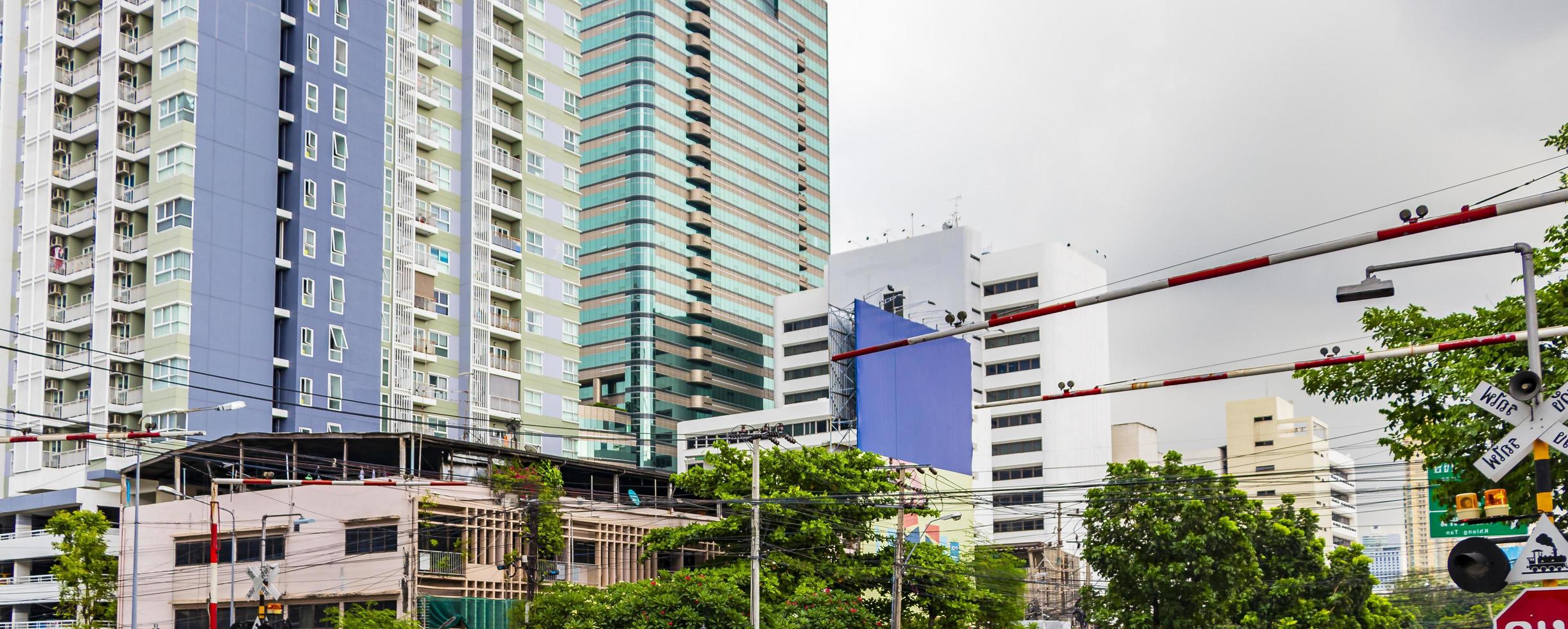 Bangkok city panorama arranha-céu paisagem urbana da capital da tailândia. foto