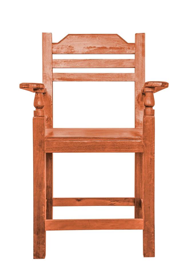 cadeira de madeira isolada. foto