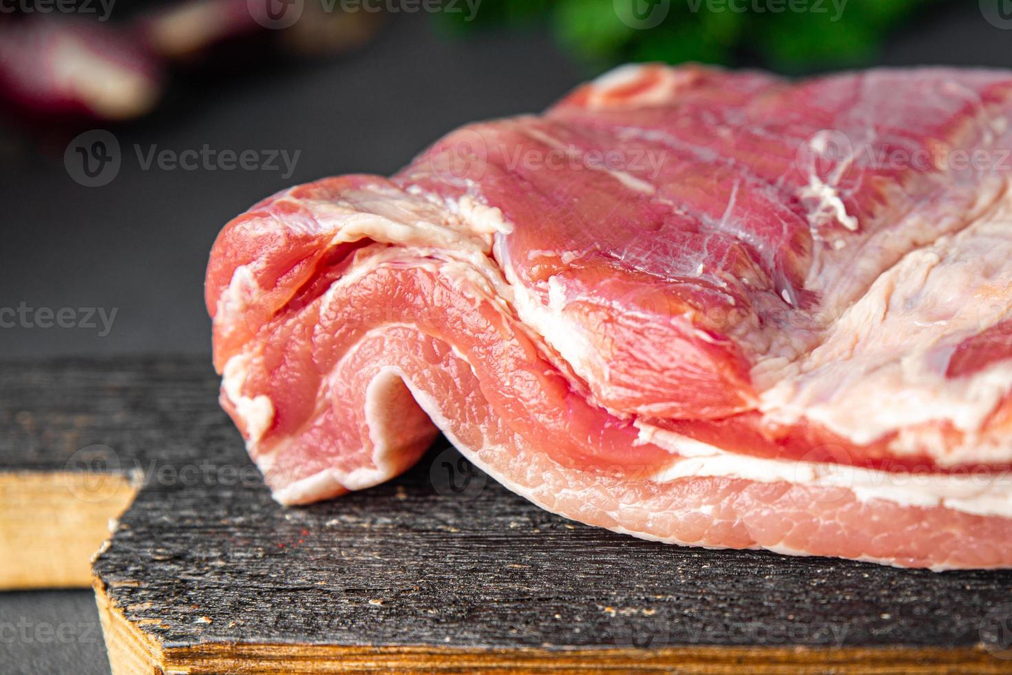 carne de porco do ventre carne bacon fresco camada de comida de banha de porco foto