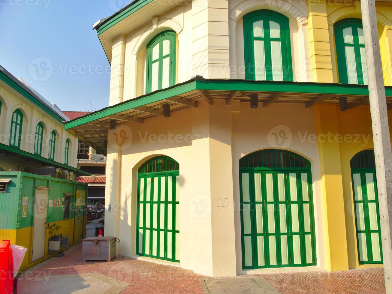 edifícios antigos no centro de Banguecoque foto