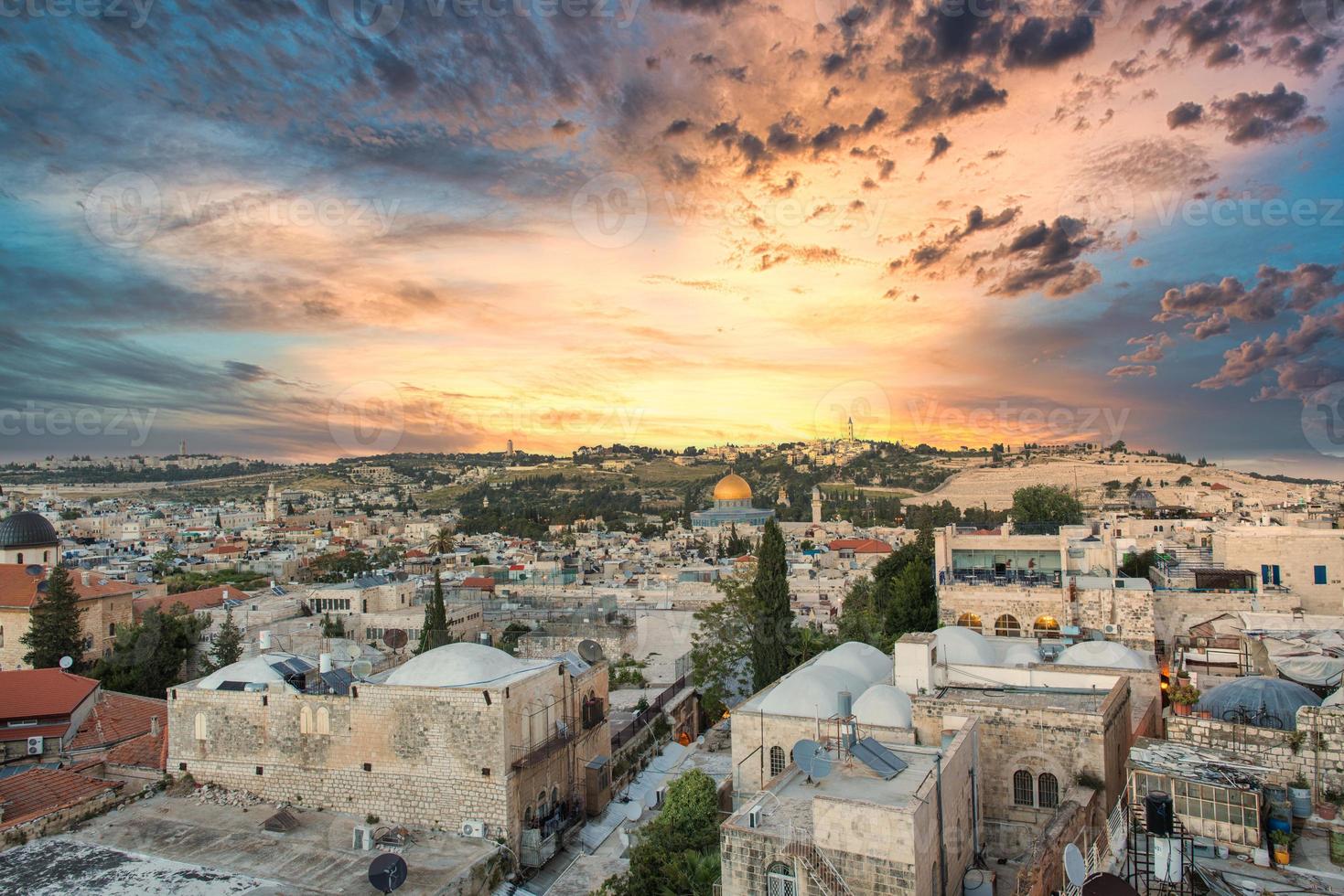 Jerusalém ao nascer do sol foto