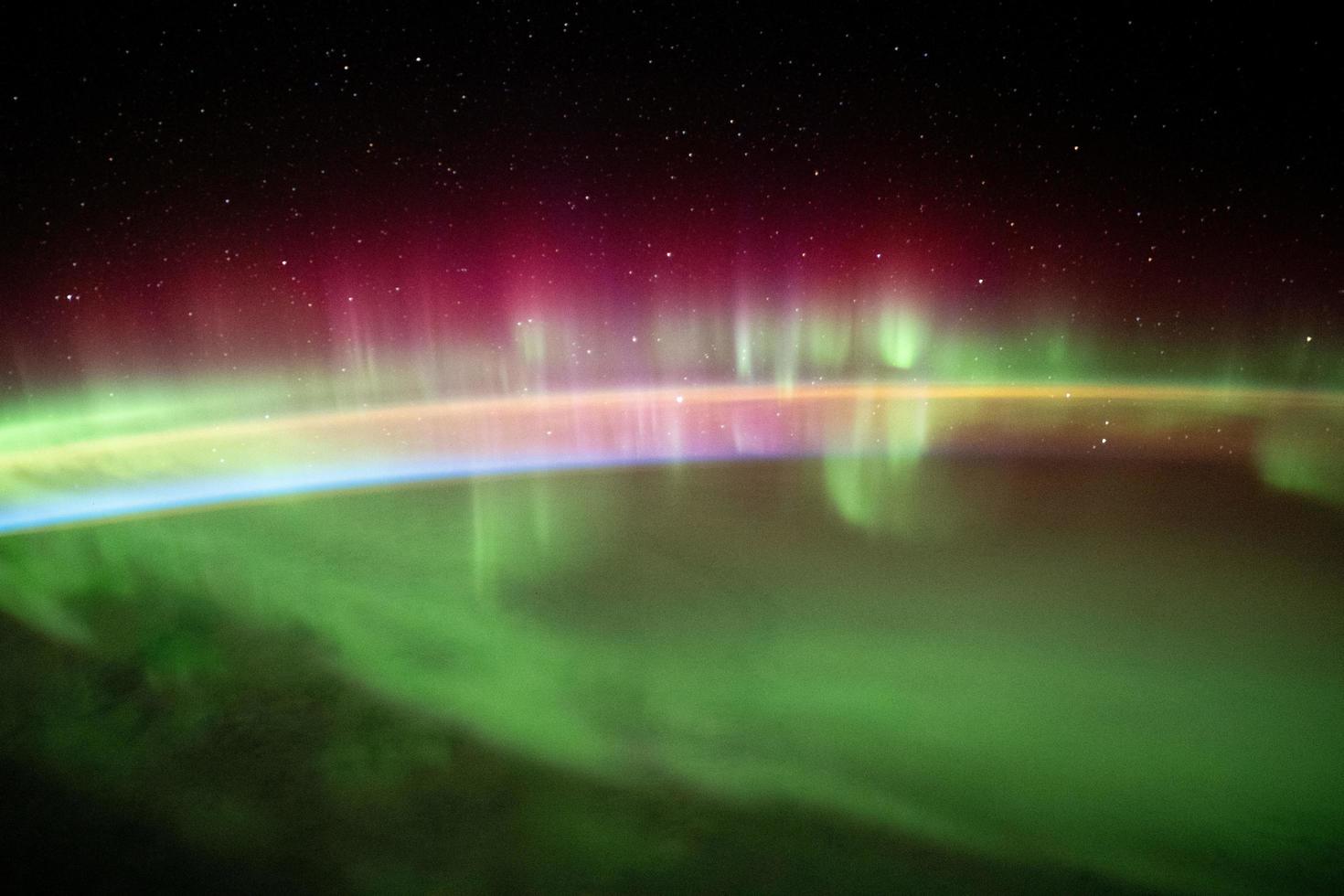 aurora australis ilumina o céu foto