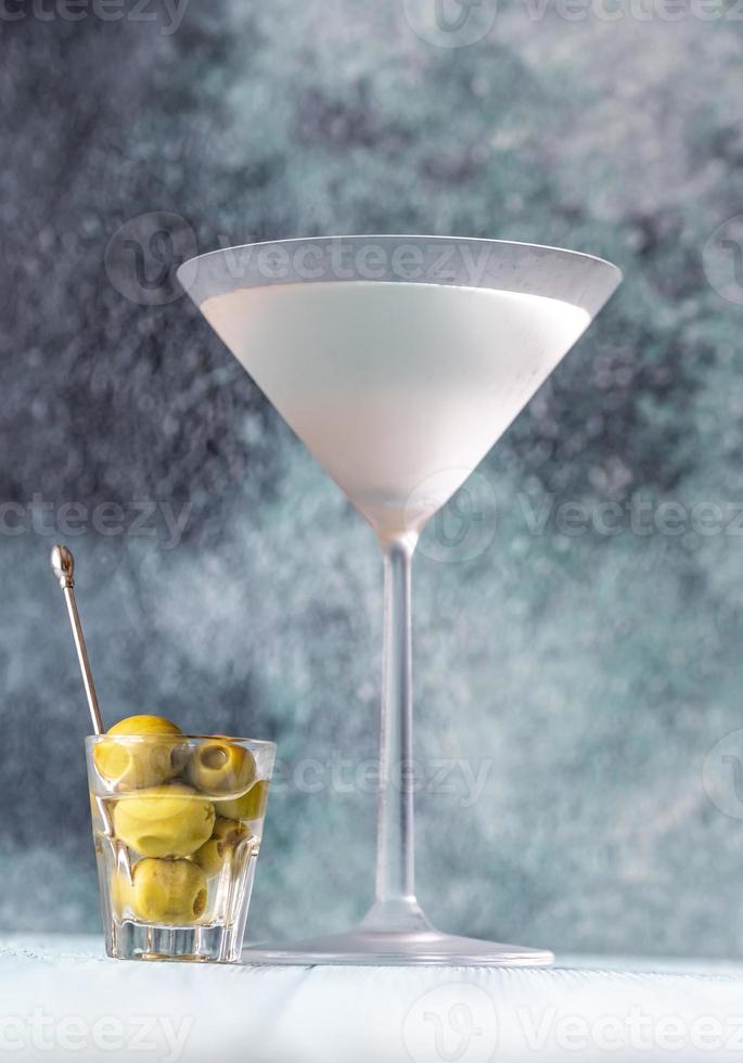 copo de coquetel de martini seco foto