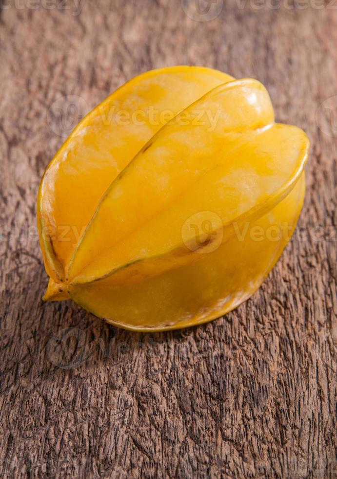 carambola meio corte de carambola fruta tropical foto