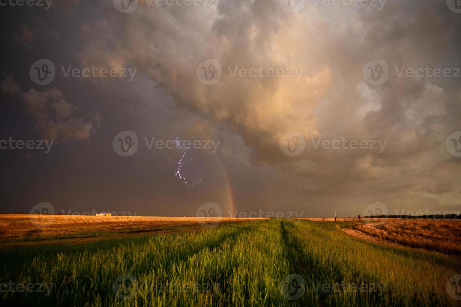 pradaria nuvens de tempestade Canadá foto