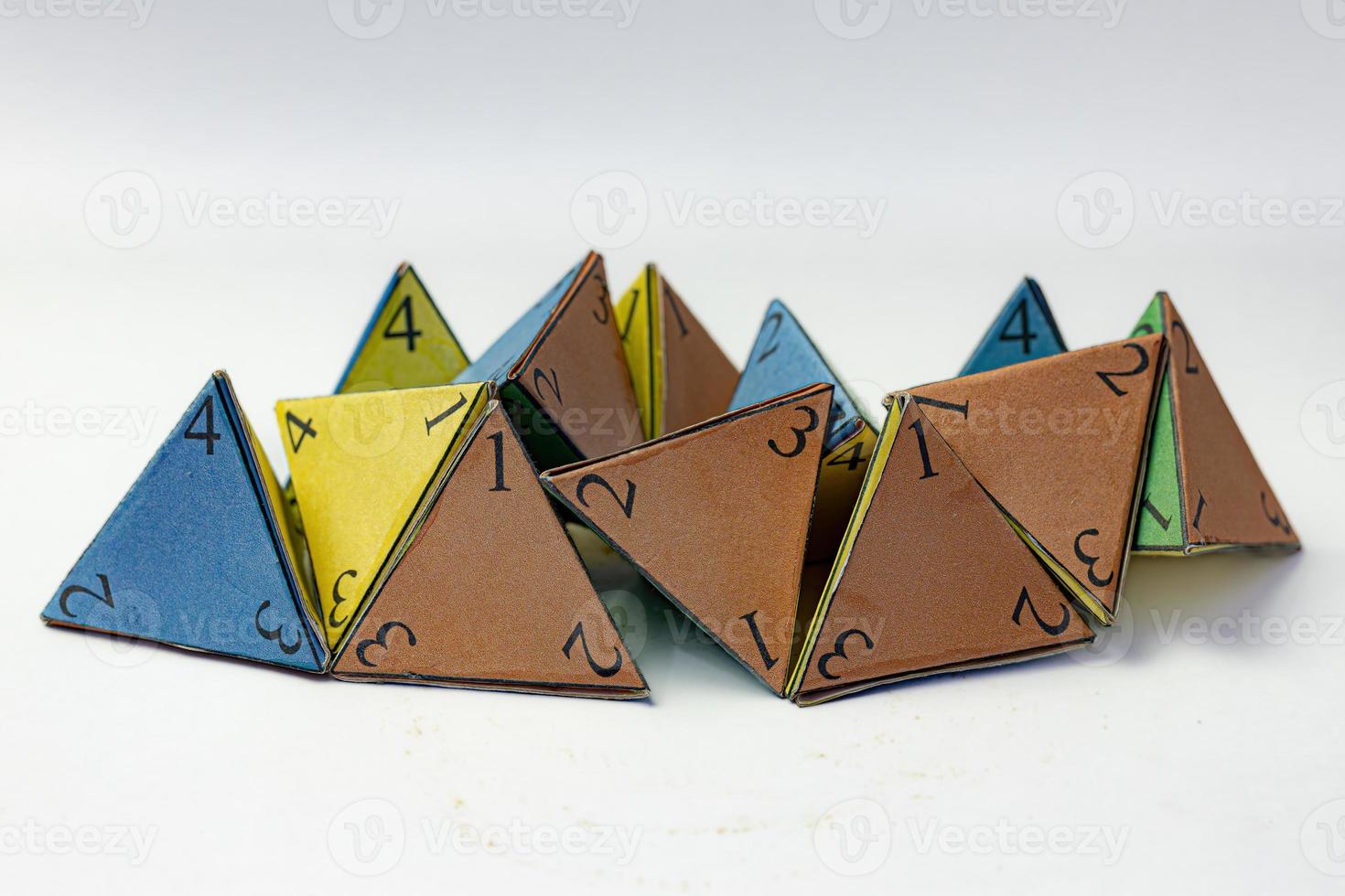 tetraédrico colorido feito à mão foto
