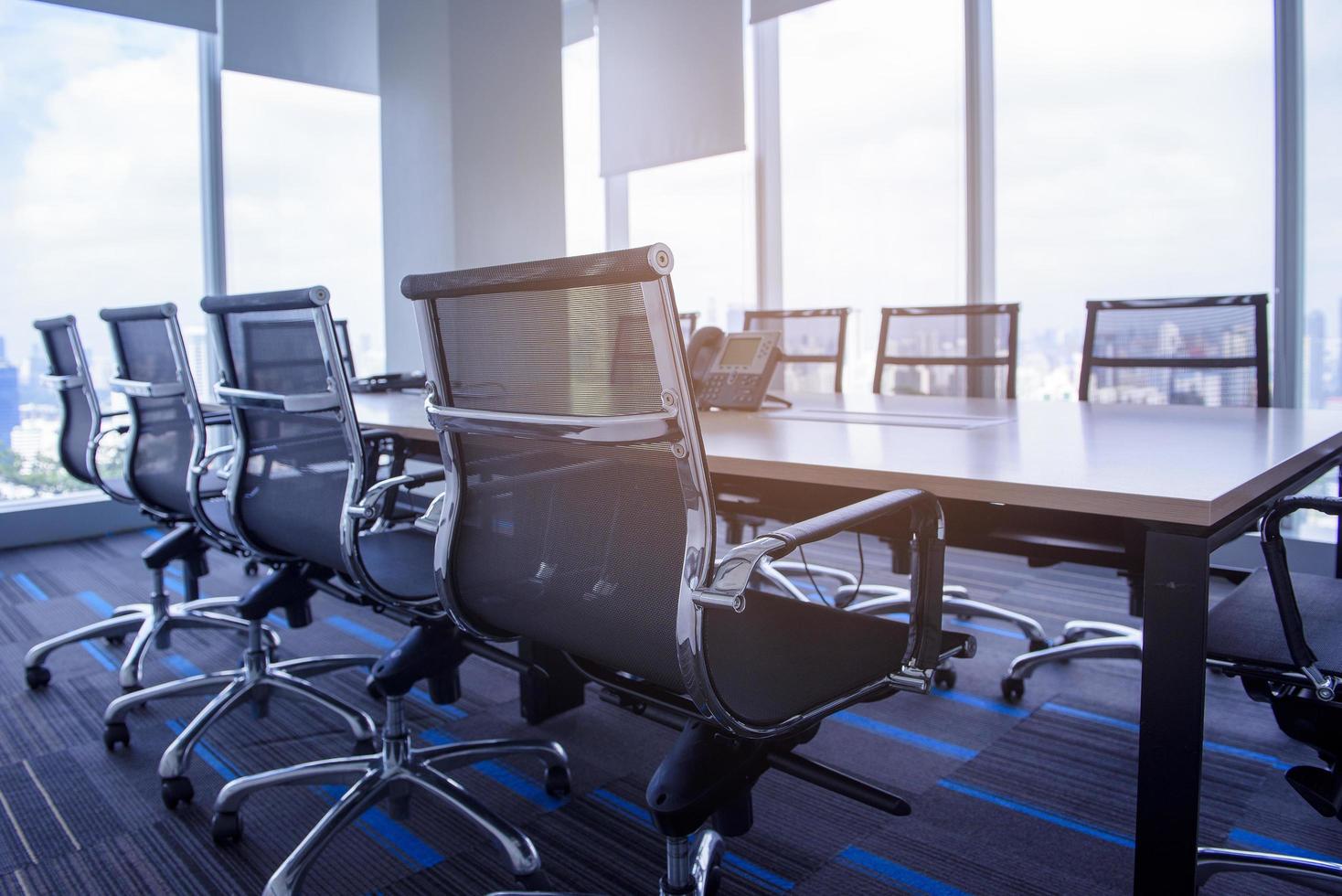 fundo azul da sala de conferências de negócios ou sala de reuniões foto