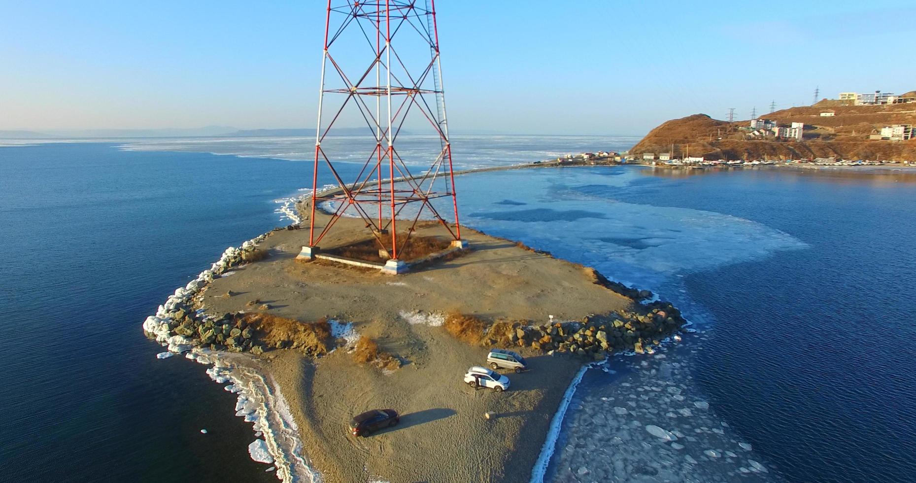 vista aérea da paisagem marítima do litoral de vladivostok foto