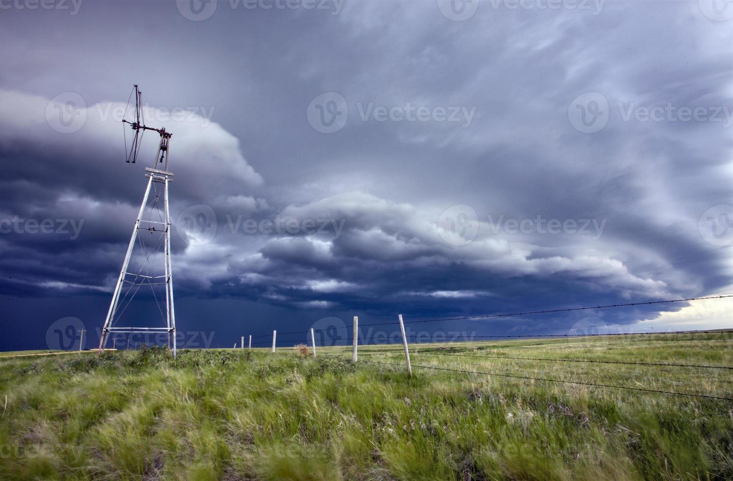 pradaria nuvens de tempestade Canadá foto