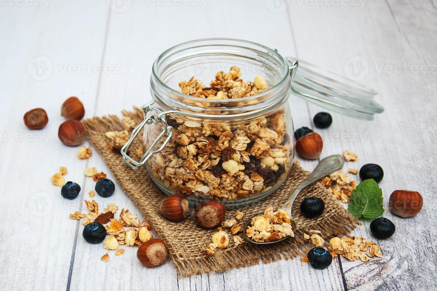 granola caseira em pote foto