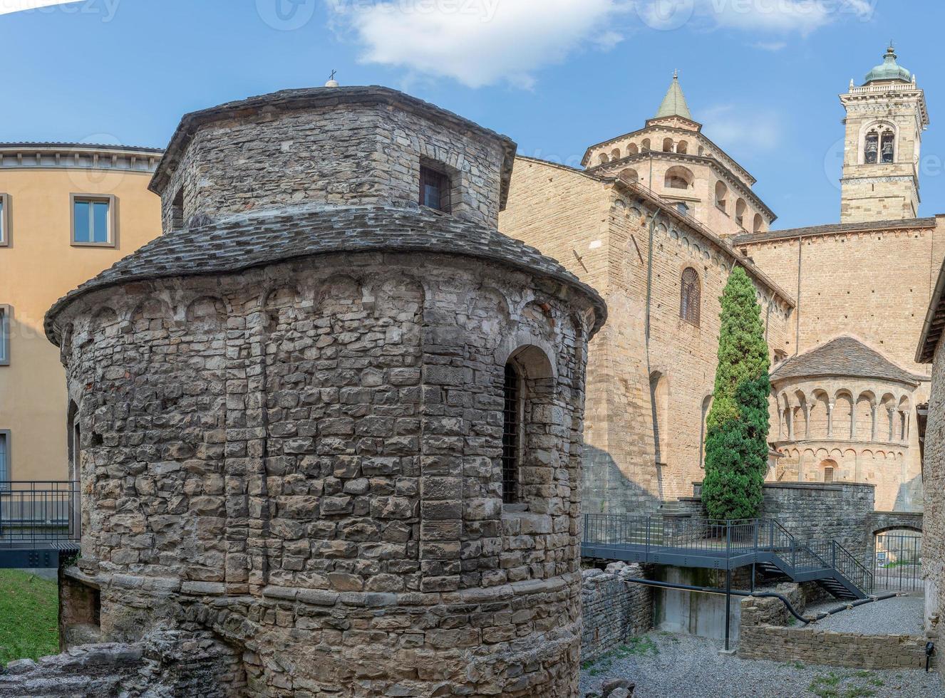 santa maria maggiore em bergamo foto