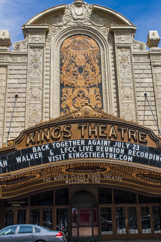 nova york, eua - 4 de julho de 2016 - teatro reis em nova york. este palácio do cinema foi inaugurado em 1929, fechado em 1977 e reaberto ao público em 23 de janeiro de 2015 foto