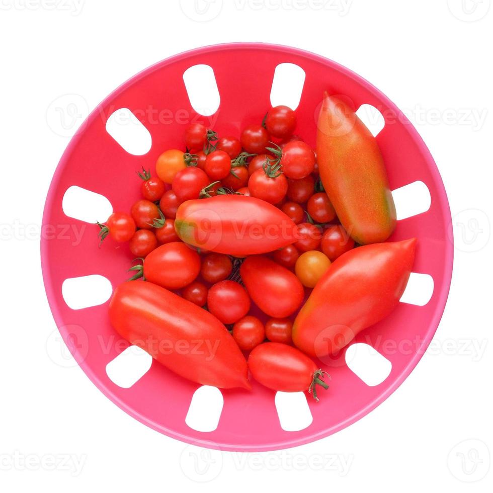 legumes de tomate na tigela foto