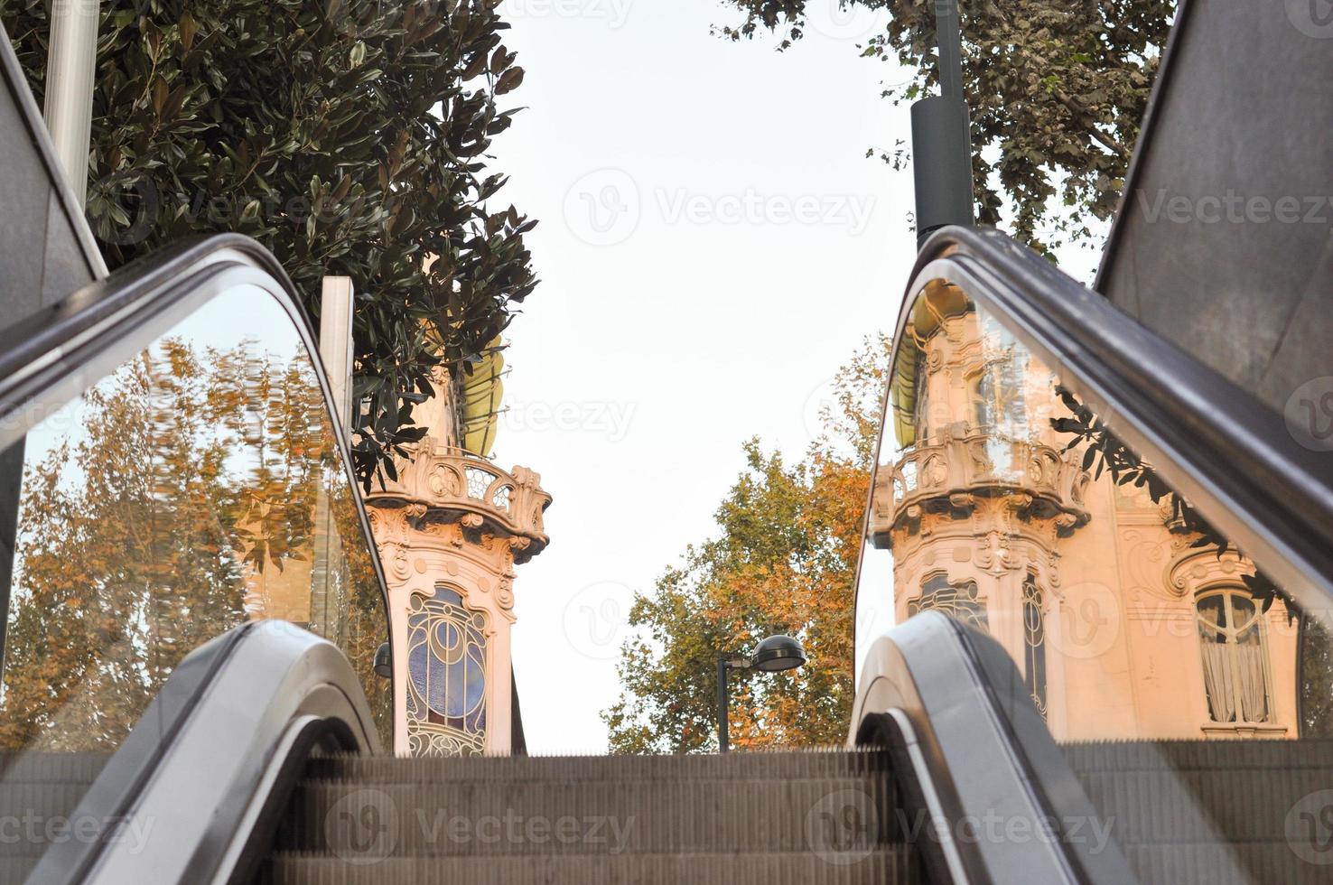 detalhe da escada rolante foto